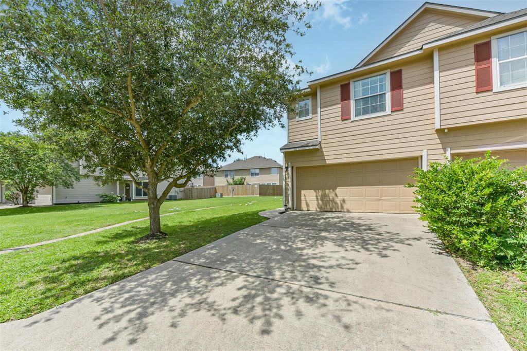 6103 Yorkglen Manor Ln, Houston TX